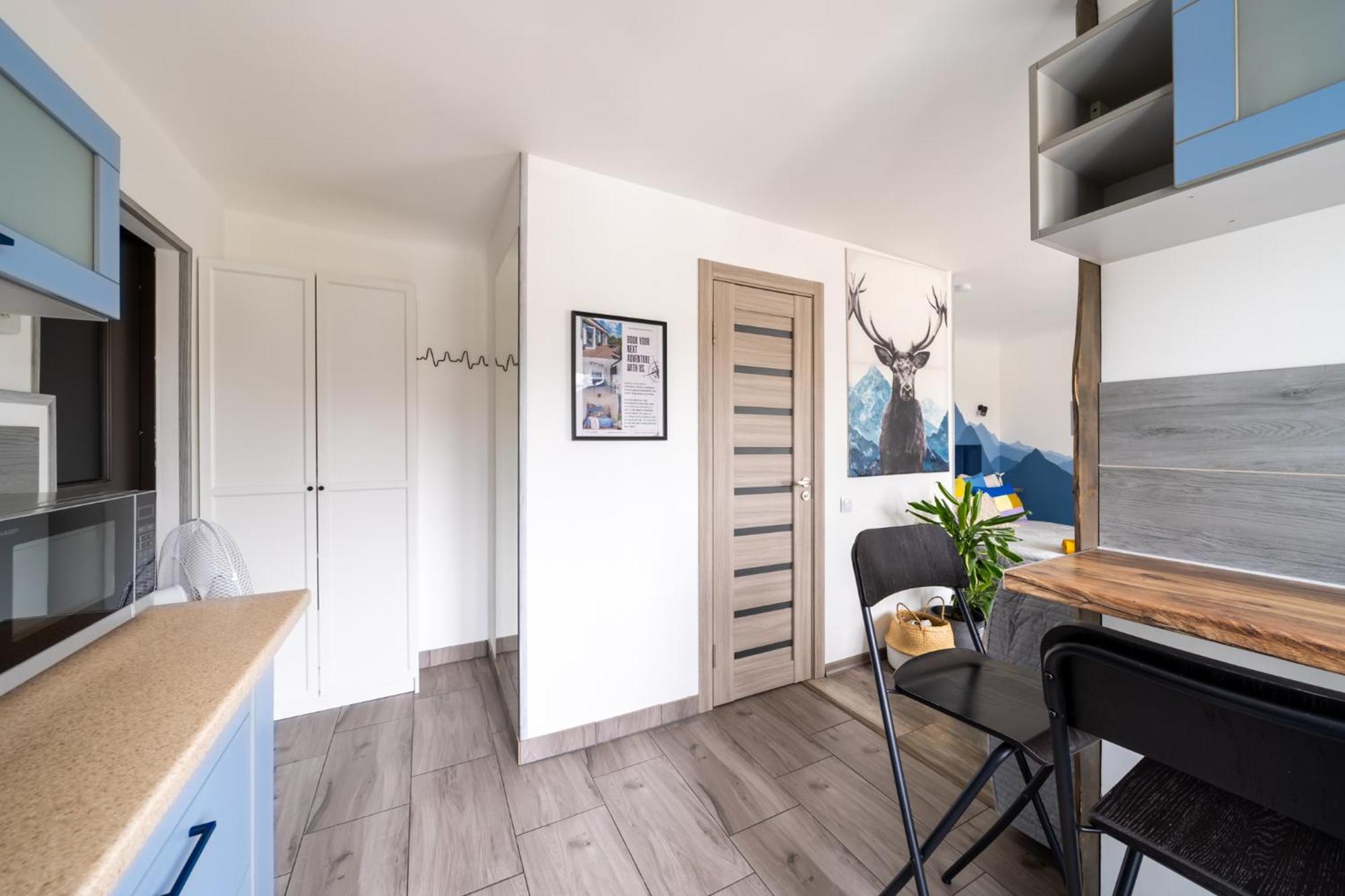 Garden & Private Parking With Playground Huoneisto *